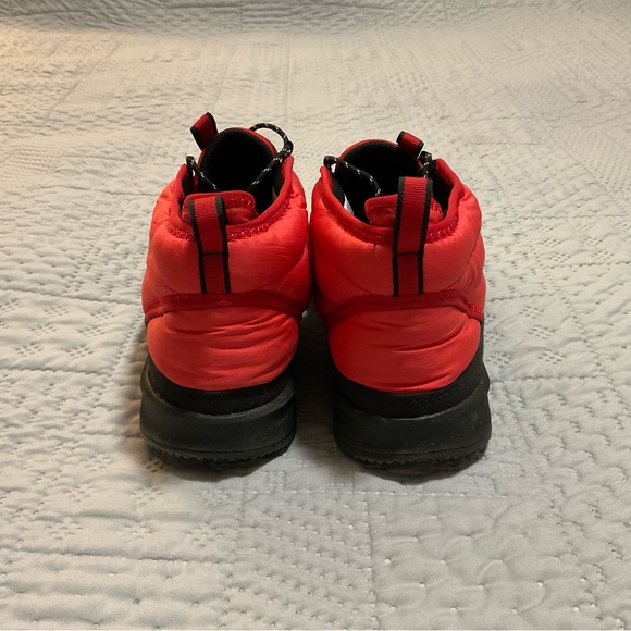 North Face Chukka Red Quilted Winter Boots - Picture 4 of 8